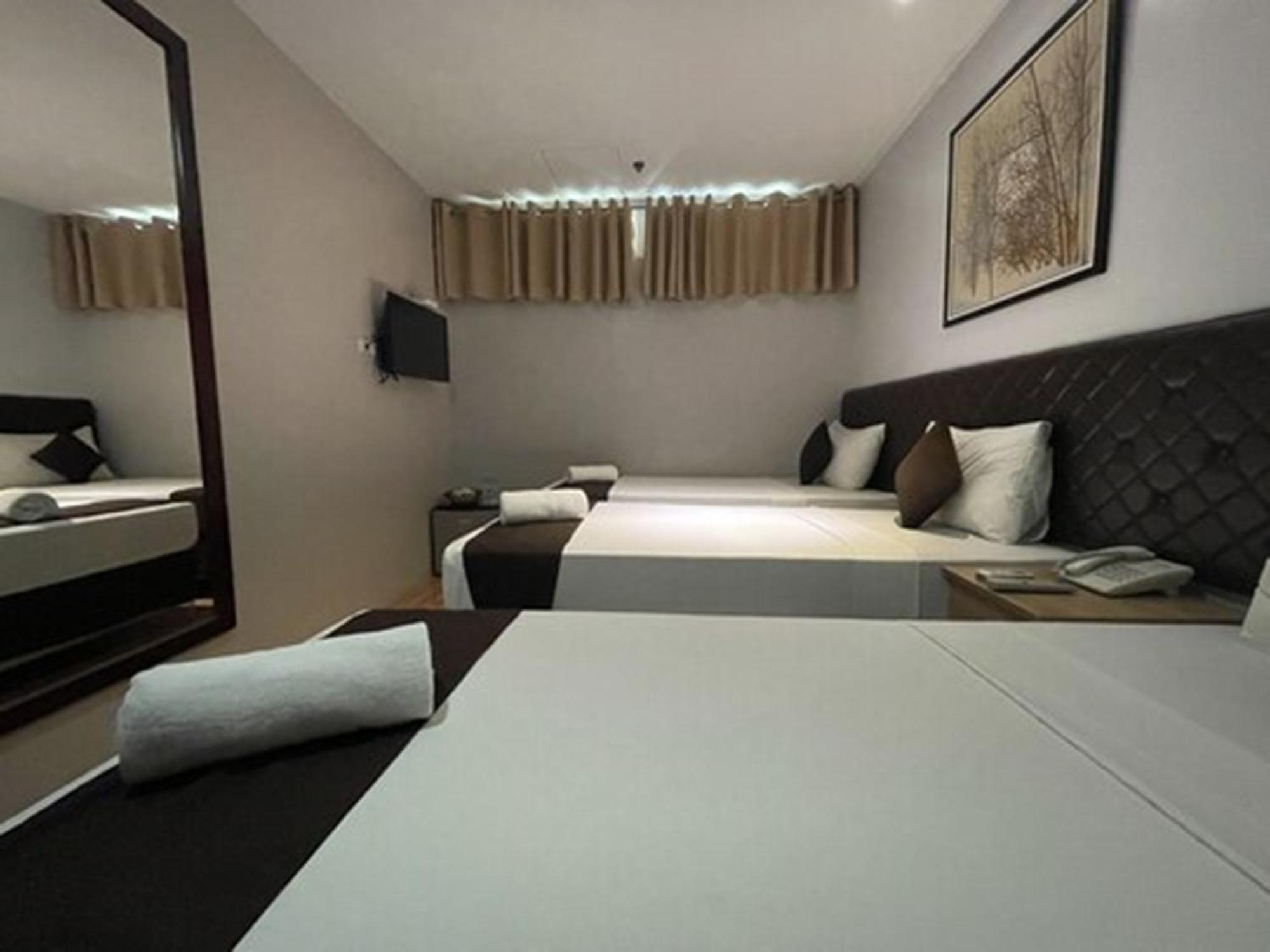 Cebu Capitol Central Hotel & Suites Powered By Cocotel Room photo